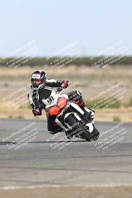 media/Oct-13-2025-Lets Ride (Mon) [[1a1cd08581]]/B Group/1020am (Sweeper)/